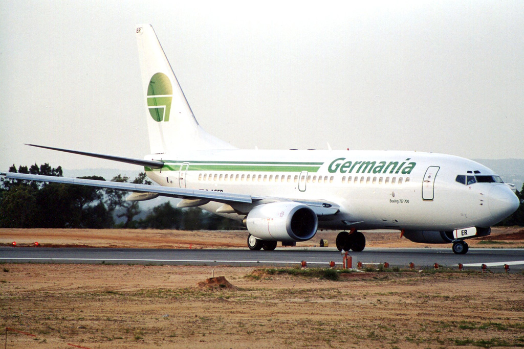 D-AGER · Boeing 737-75B · (FAO / LPFR)