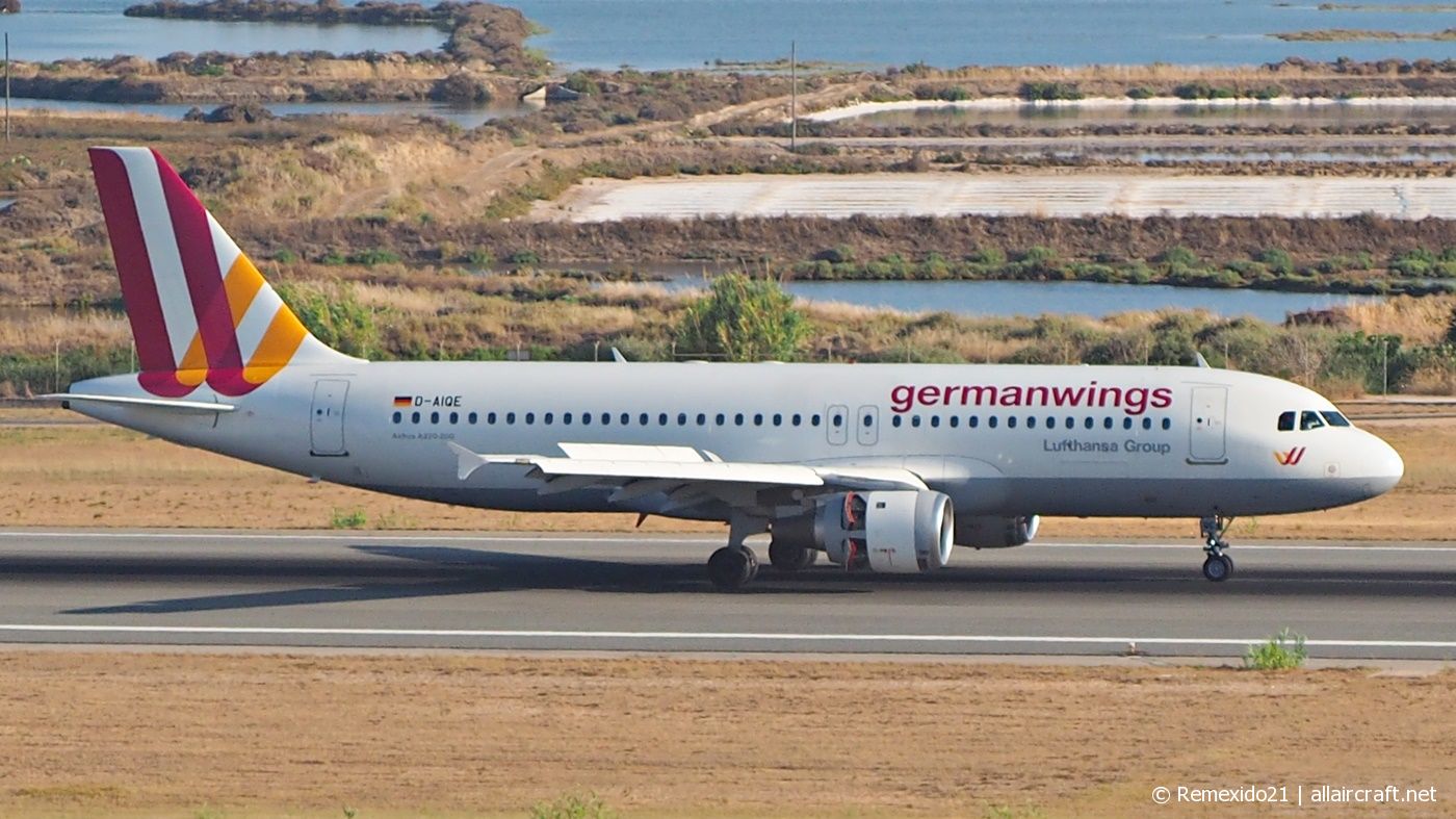D-AIQE · Airbus A320-211 · (FAO / LPFR)