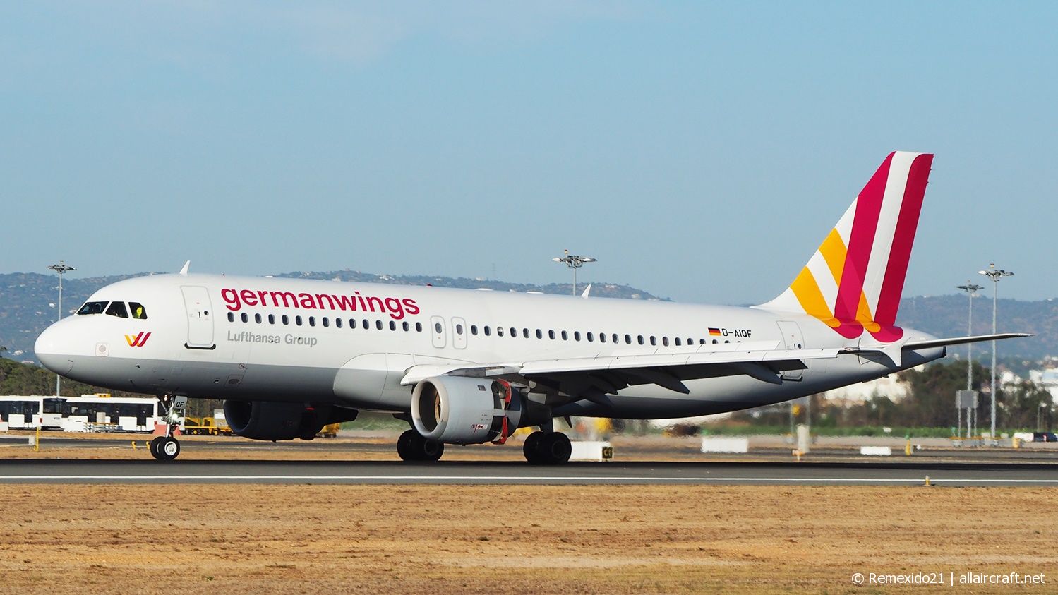 D-AIQF · Airbus A320-211 · (FAO / LPFR)