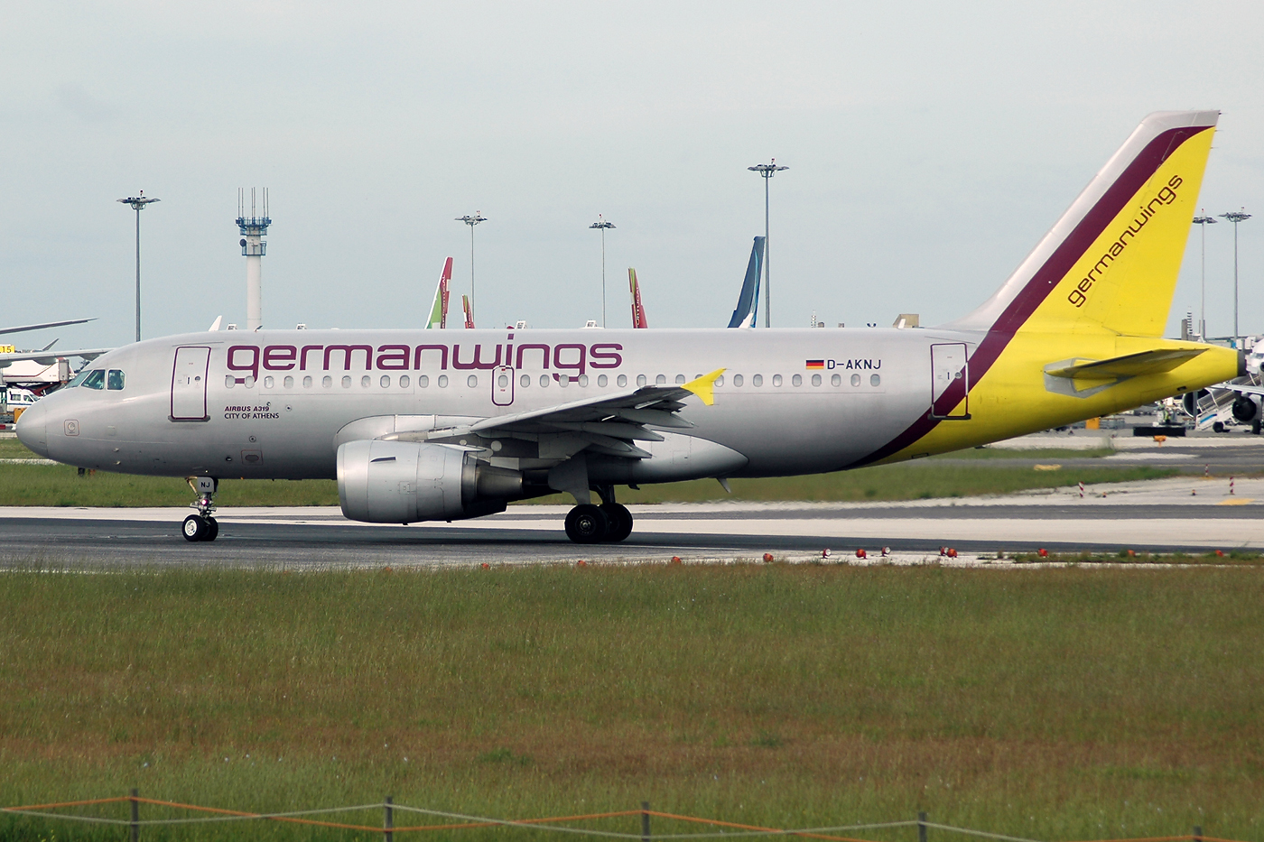D-AKNJ · Airbus A319-112 · (LIS / LPPT)