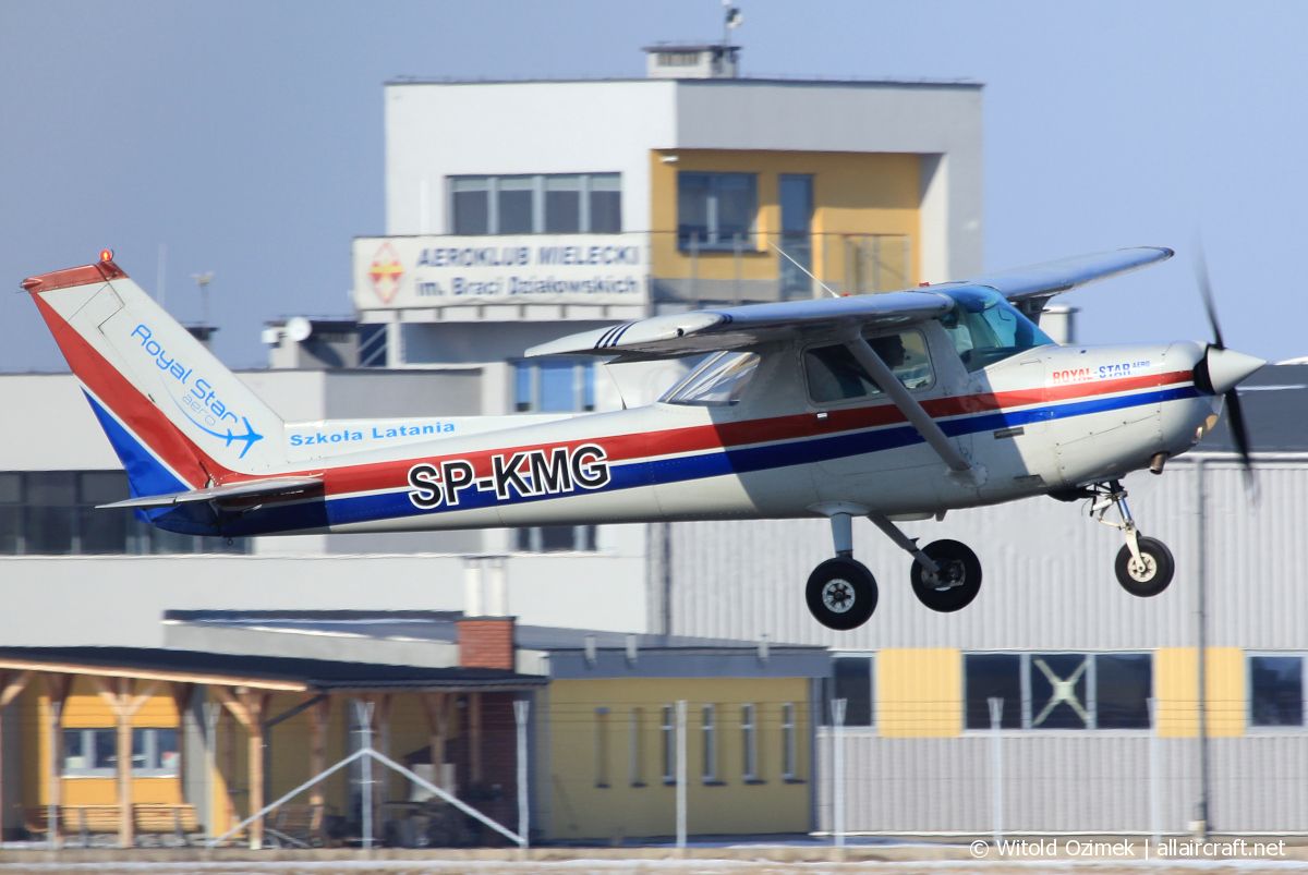 SP-KMG · Cessna 152 · (EPML)