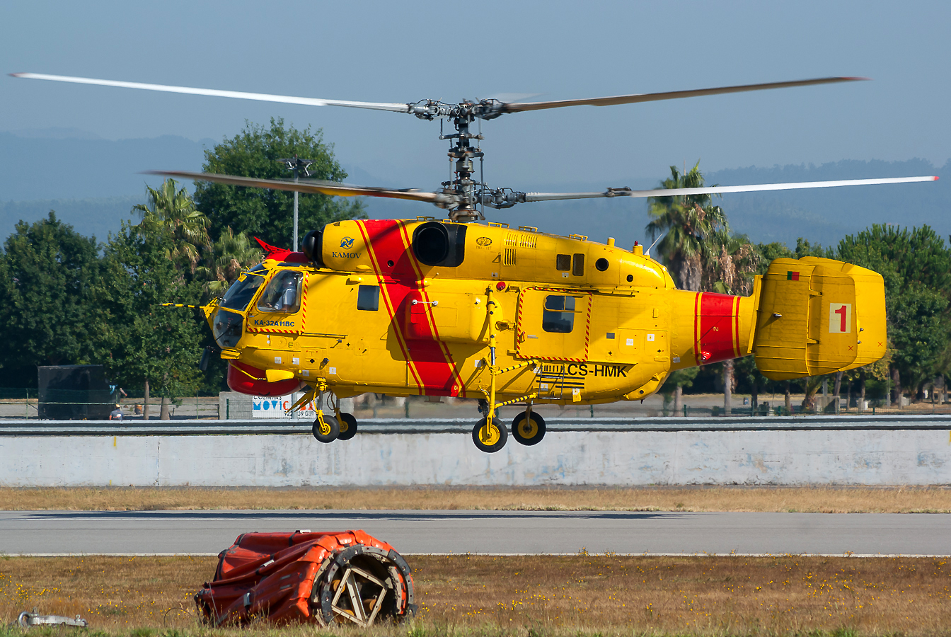 CS-HMK · Kamov Ka-32A11BC · (BGZ / LPBR)