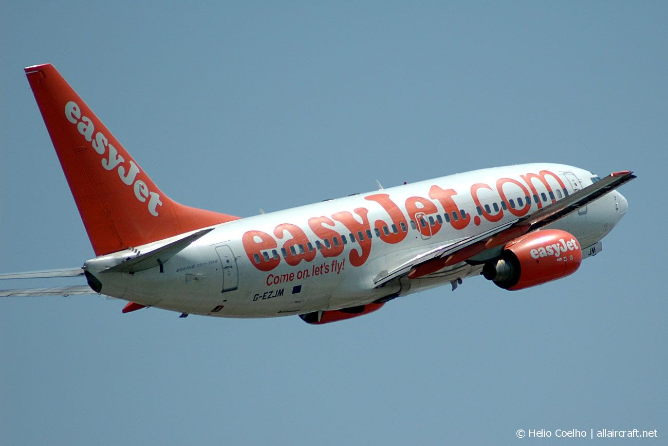 G-EZJM · Boeing 737-73V · (LIS / LPPT)