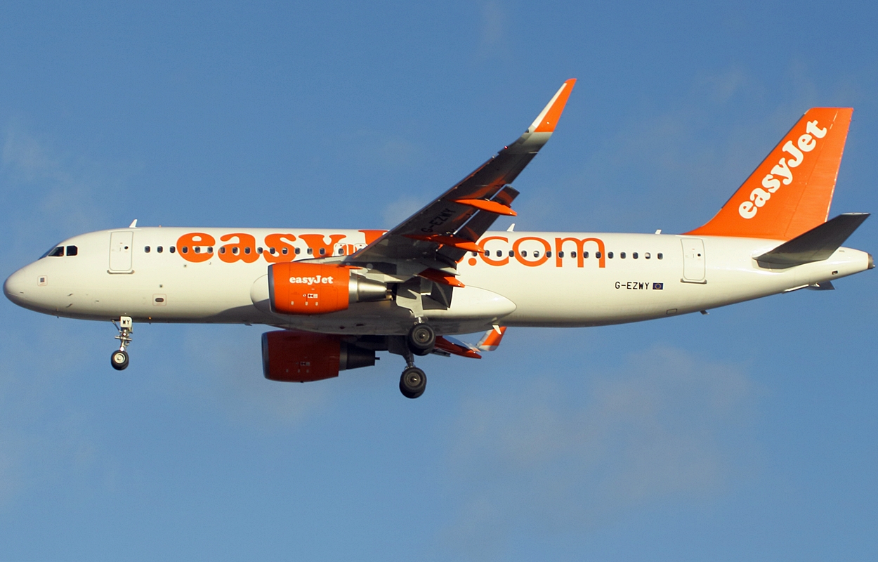 G-EZWY · Airbus A320-214(WL) · (LPA / GCLP)