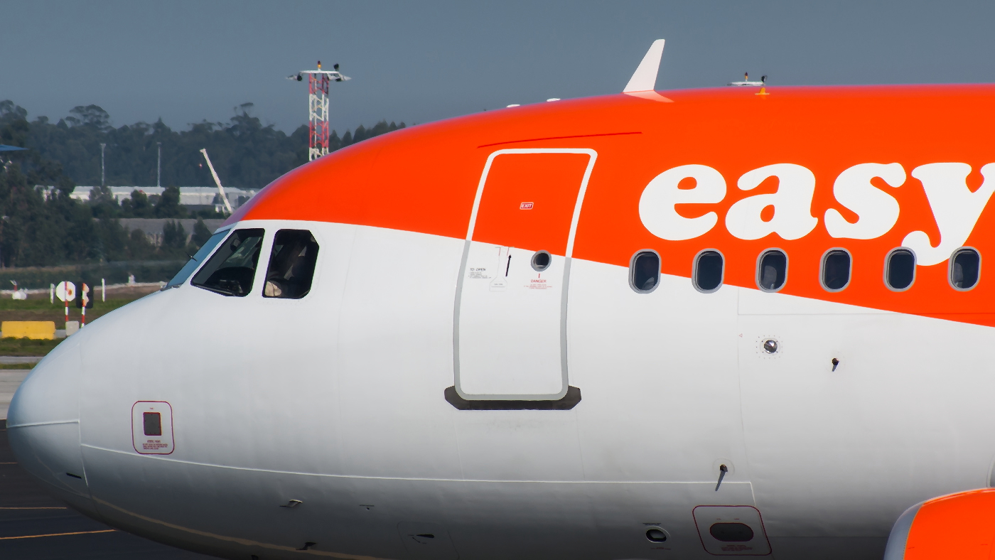 G-EZDA · Airbus A319-111 · (OPO / LPPR)