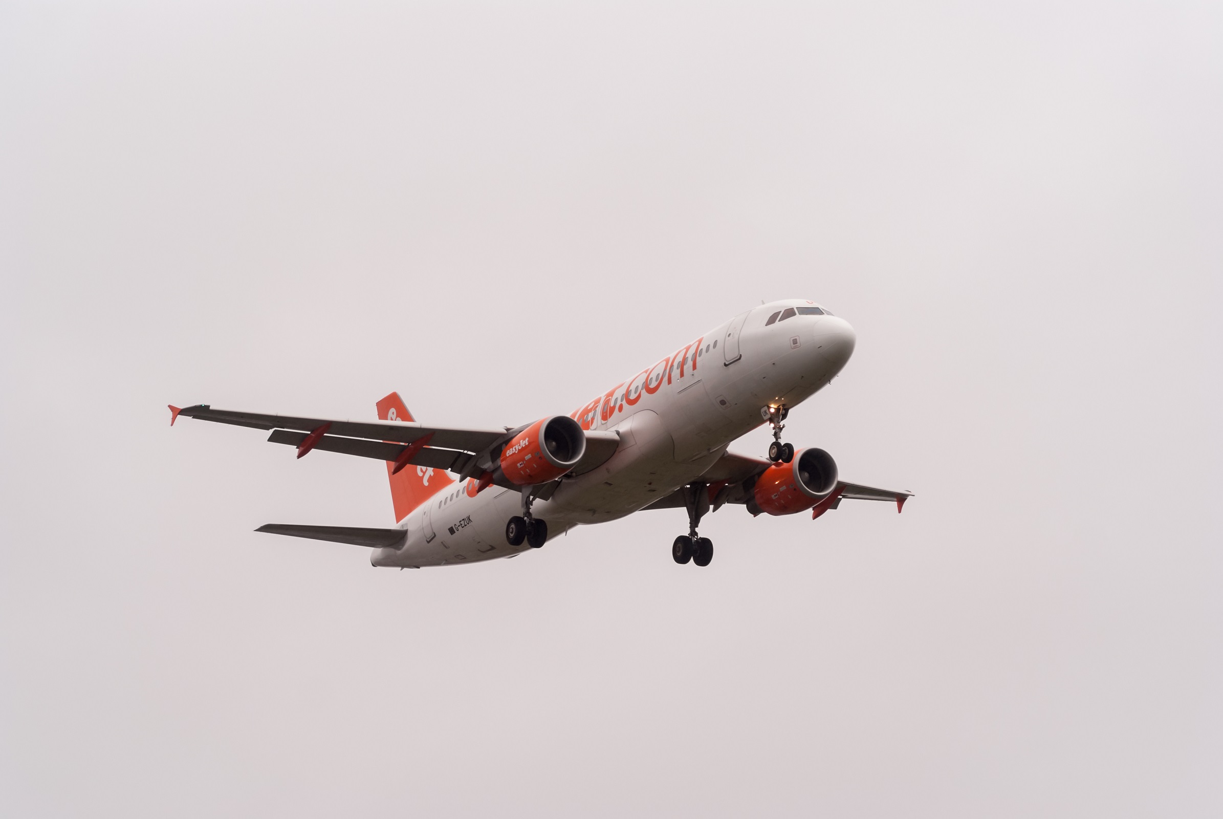 G-EZUK · Airbus A320-214 · (MAN / EGCC)