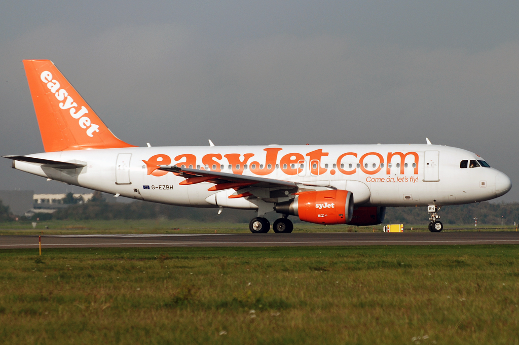 G-EZBH · Airbus A319-111 · (CPH / EKCH)