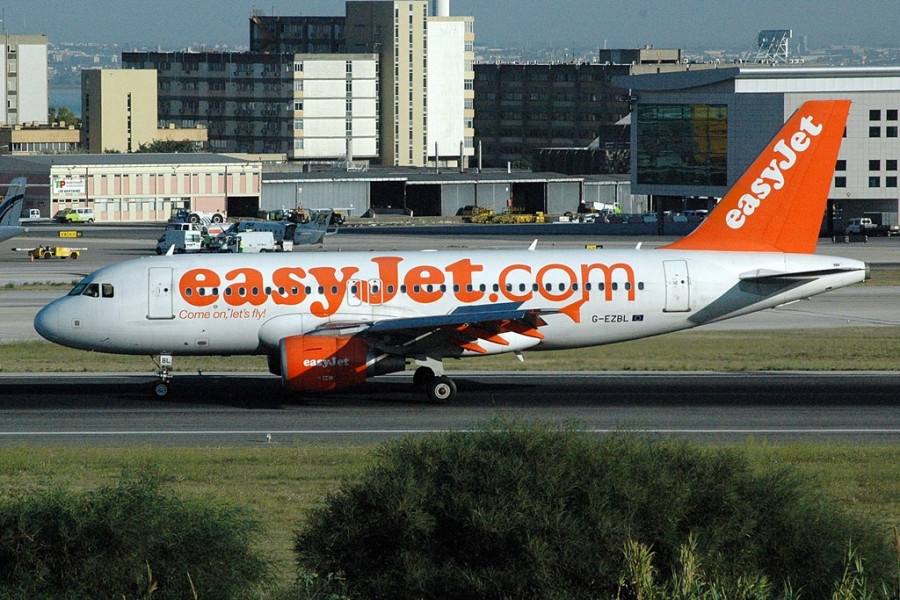 G-EZBL · Airbus A319-111 · (LIS / LPPT)