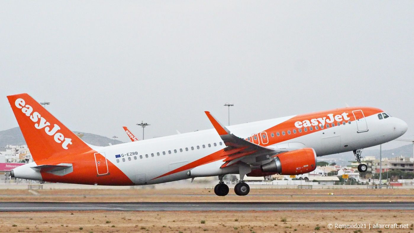 G-EZRB · Airbus A320-214(WL) · (FAO / LPFR)