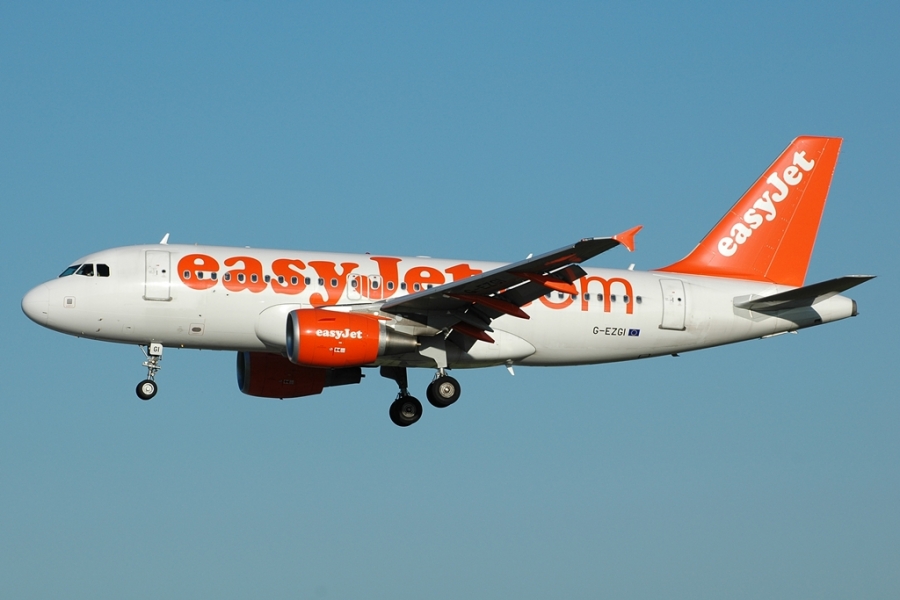 G-EZGI · Airbus A319-111 · (LIS / LPPT)