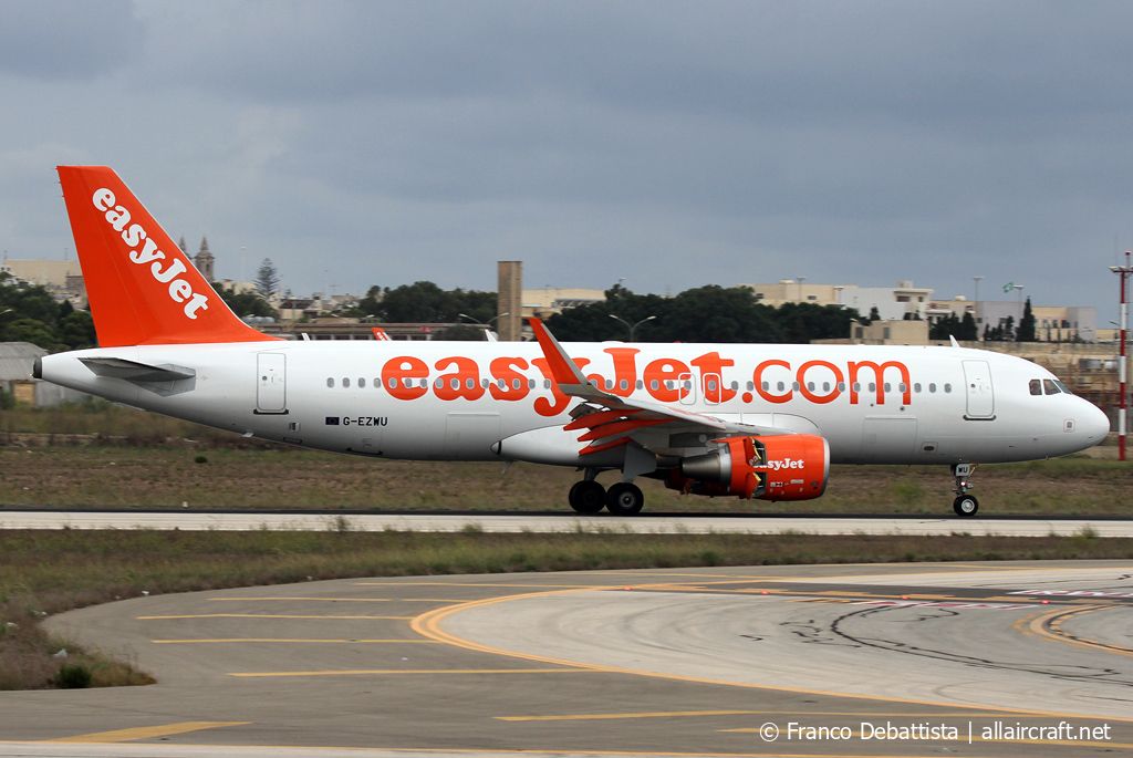 G-EZWU · Airbus A320-214(WL) · (MLA / LMML)
