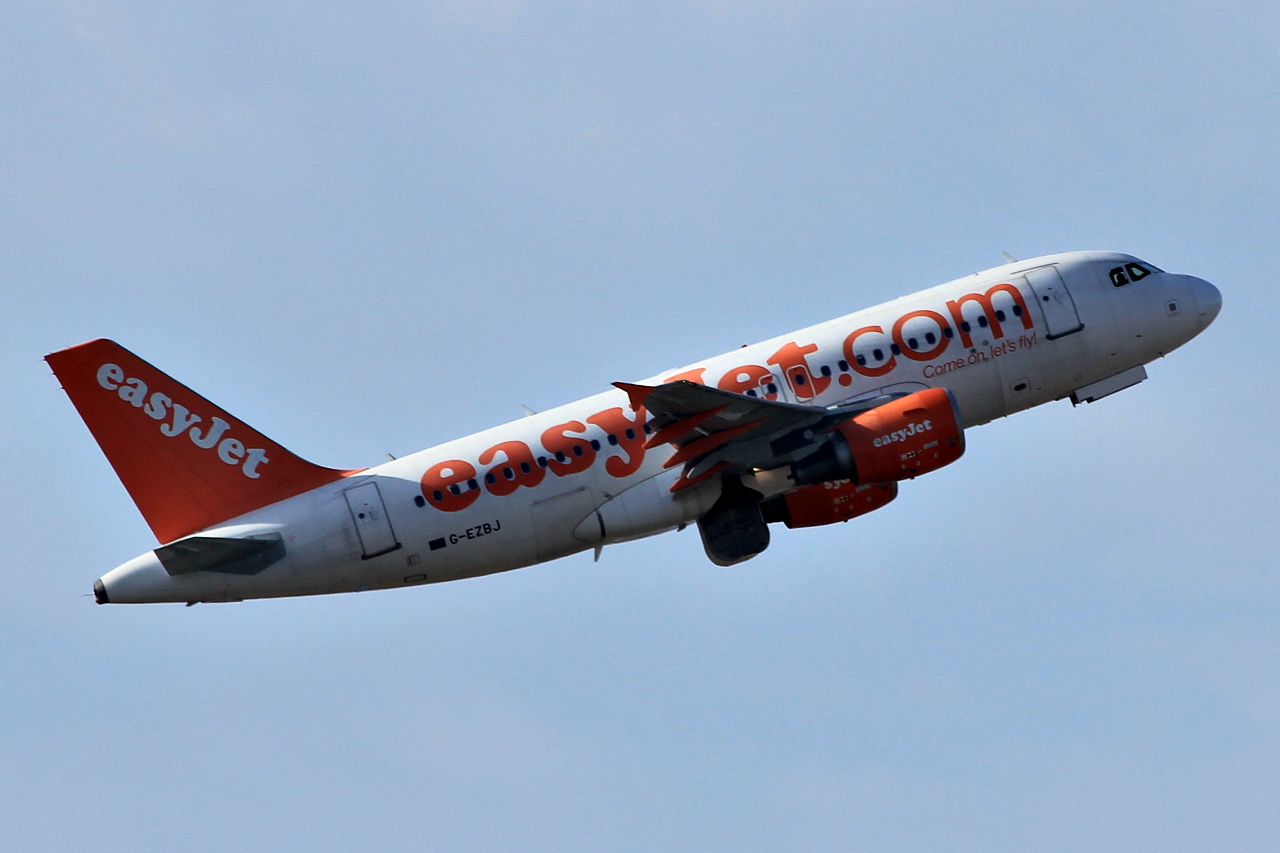 G-EZBJ · Airbus A319-111 · (FCO / LIRF)