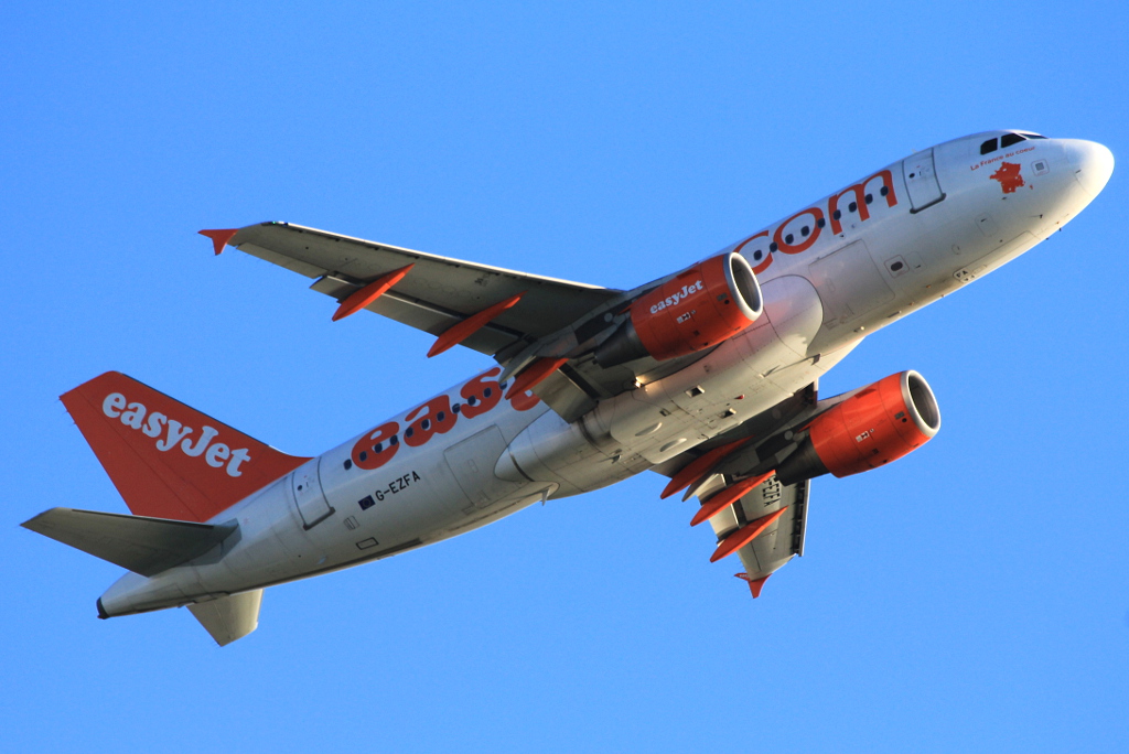 G-EZFA · Airbus A319-111 · (FCO / LIRF)