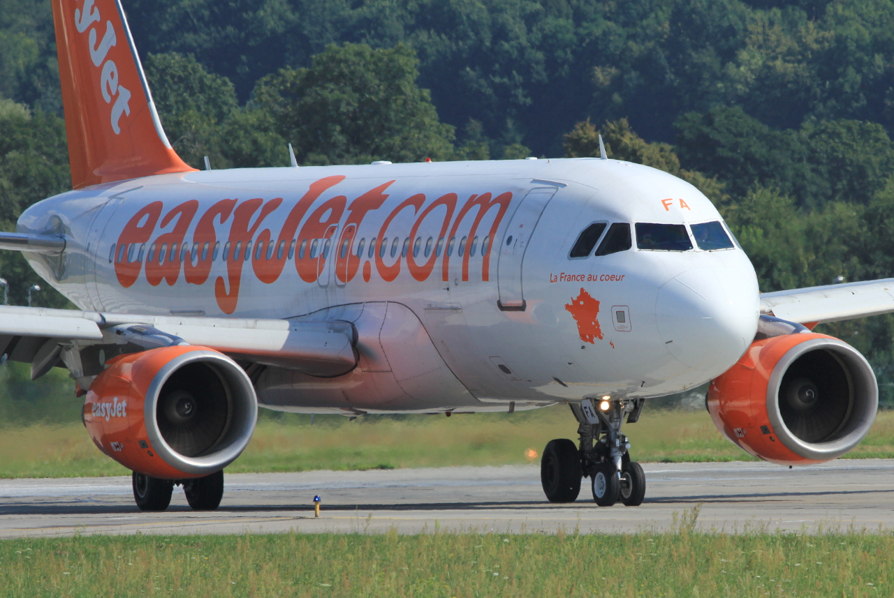 G-EZFA · Airbus A319-111 · (KRK / EPKK)