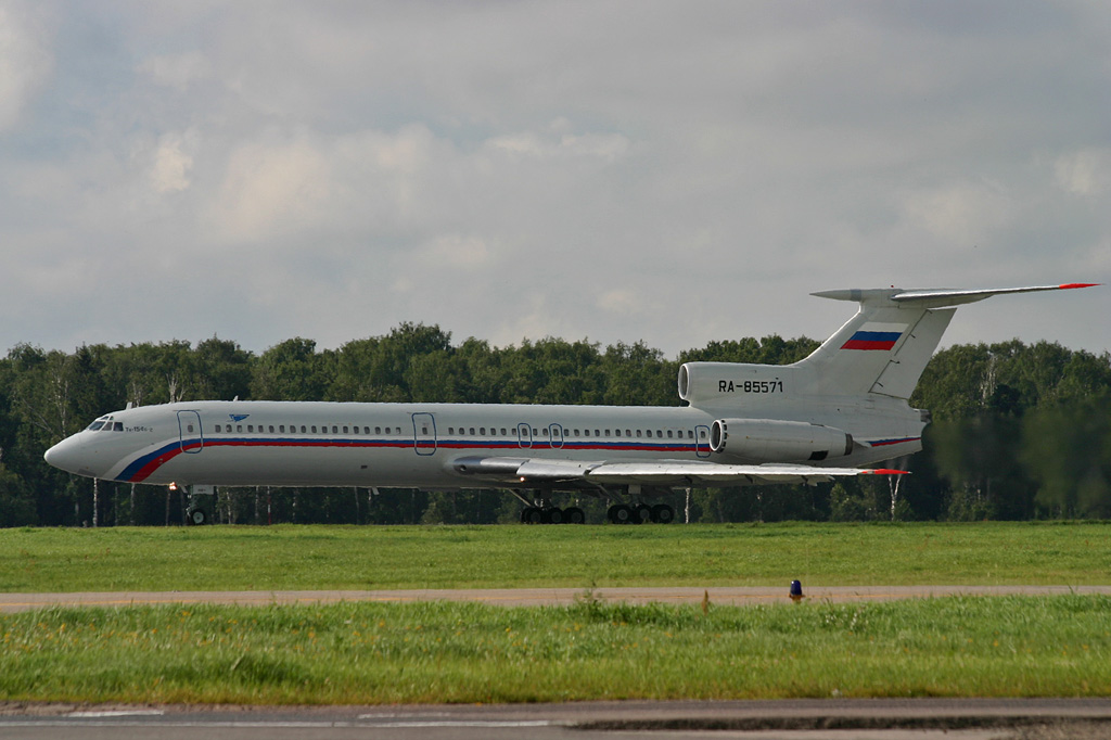 RA-85571 · Tupolev Tu-154B-2 · (SVO / UUEE)
