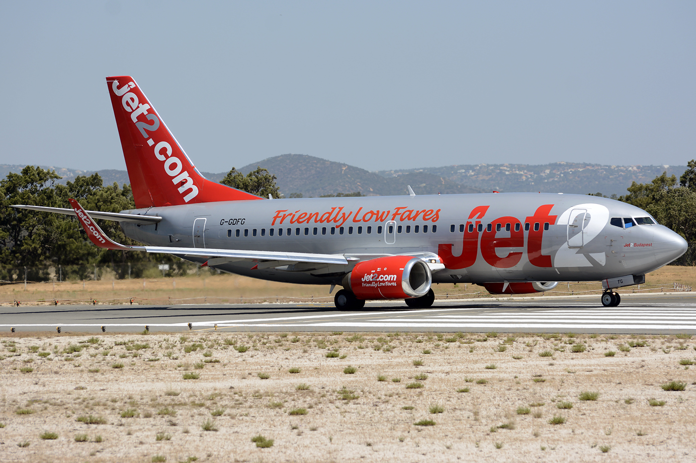 G-GDFG · Boeing 737-36Q(WL) · (FAO / LPFR)