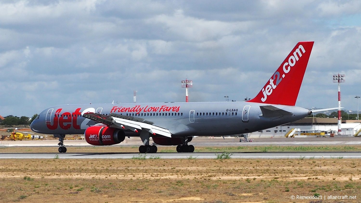 G-LSAG · Boeing 757-21B · (FAO / LPFR)