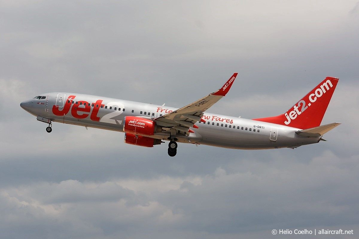 G-DRTI · Boeing 737-8FH(WL) · (FAO / LPFR)