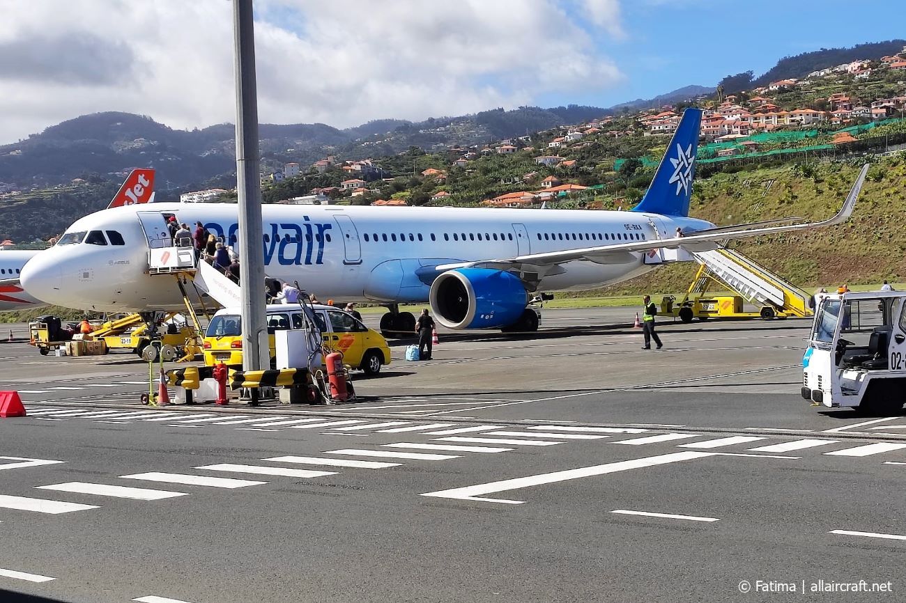 SE.RKA · Airbus A321-253N · (FNC / LPMA)