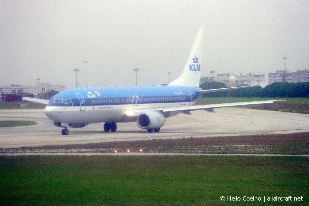 PH-BXH · Boeing 737-8K2 · (LIS / LPPT)