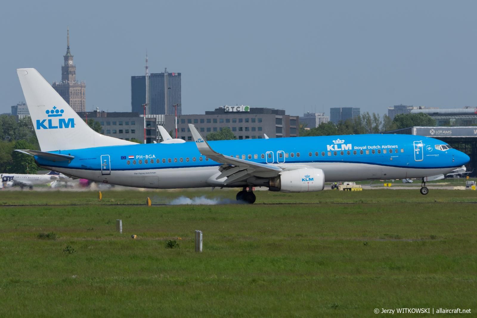 PH-BGA · Boeing 737-8K2(WL) · (WAW / EPWA)