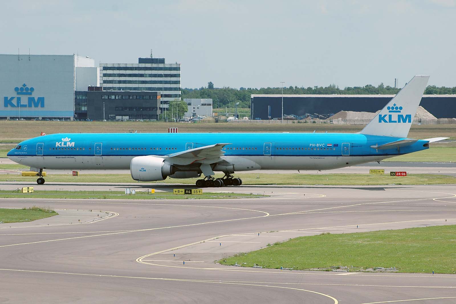 PH-BVC · Boeing 777-306/ER · (AMS / EHAM)