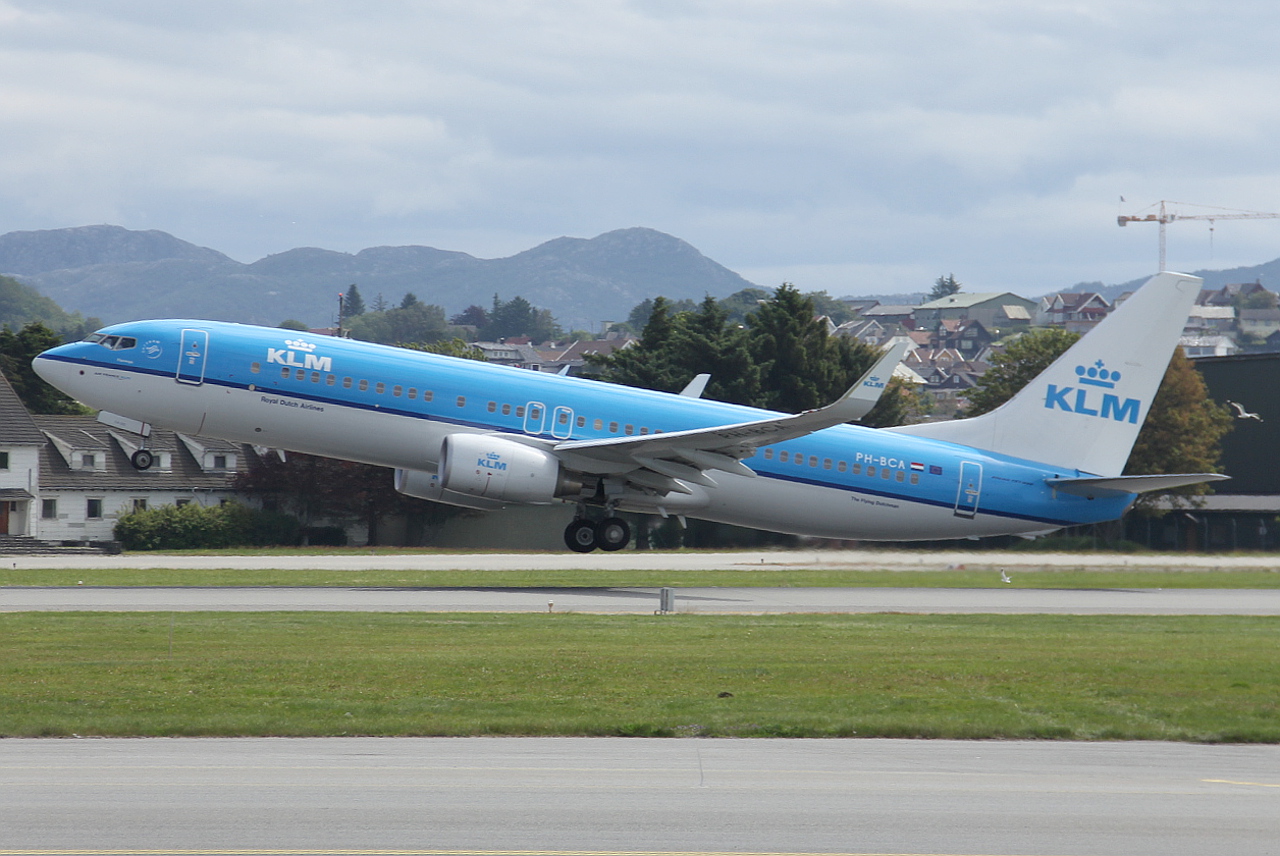 PH-BCA · Boeing 737-8K2(WL) · (SVG / ENZV)