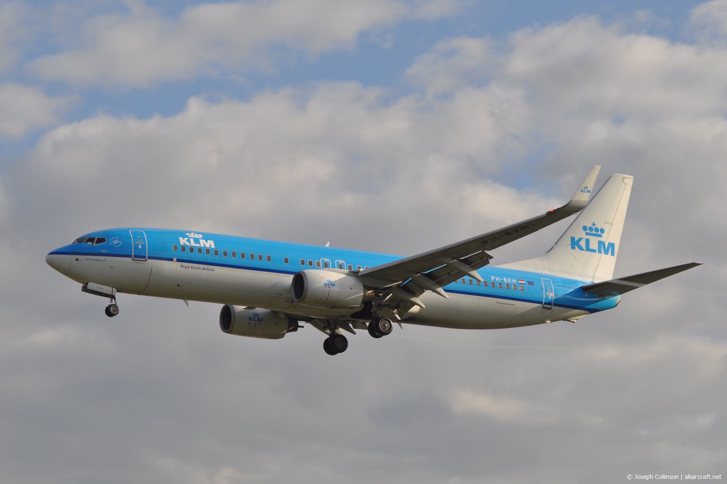 PH-BXH · Boeing 737-8K2(WL) · (LHR / EGLL)