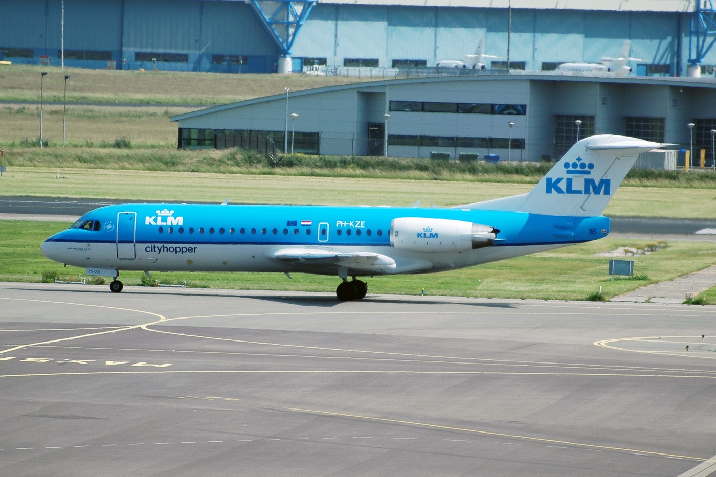 PH-KZE · Fokker 70 · (AMS / EHAM)