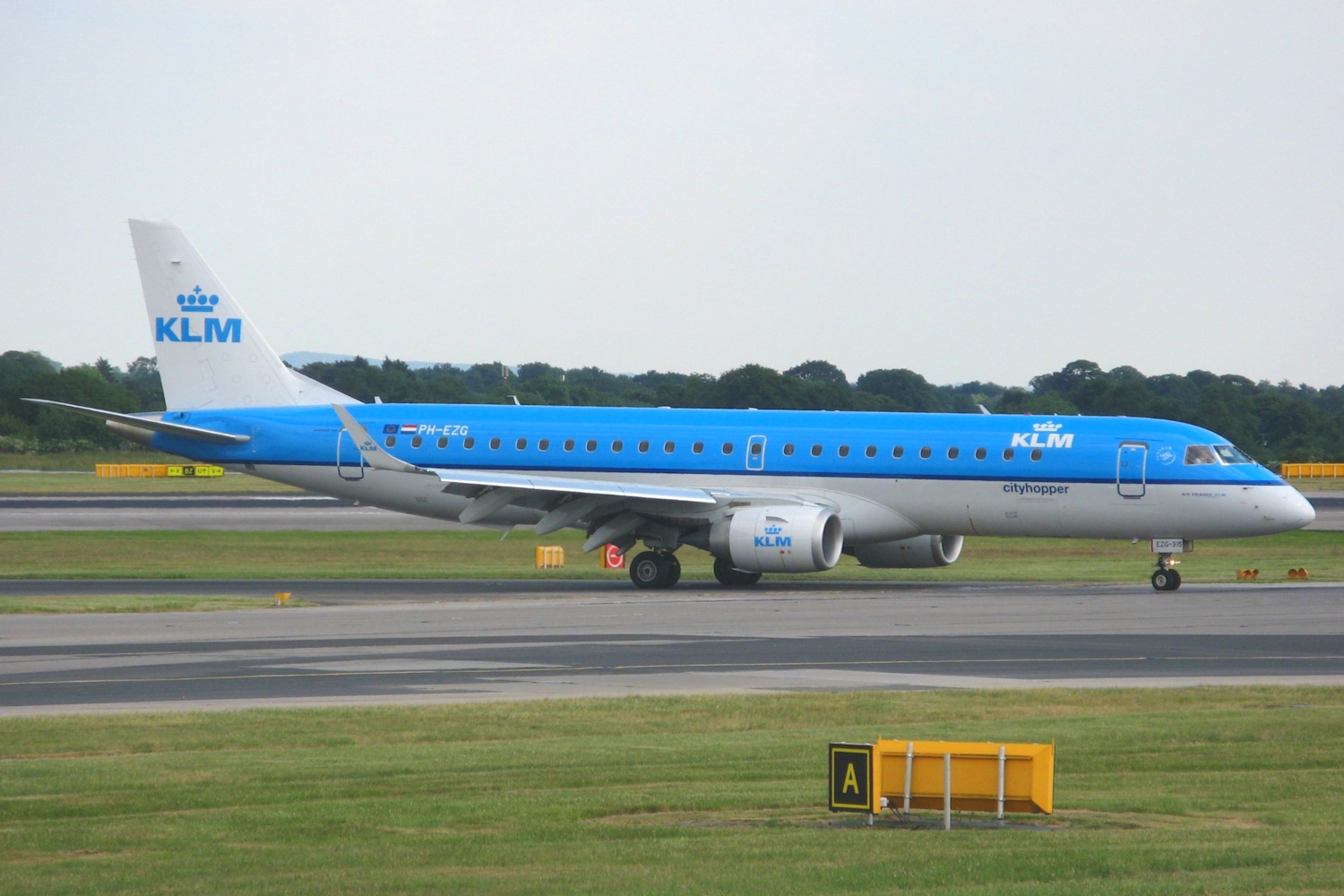 PH-EZG · Embraer 190-100STD · MAN / EGCC