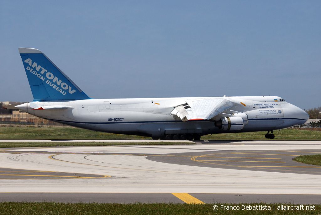 UR-82027 · Antonov An-124-100 Ruslan · (MLA / LMML)