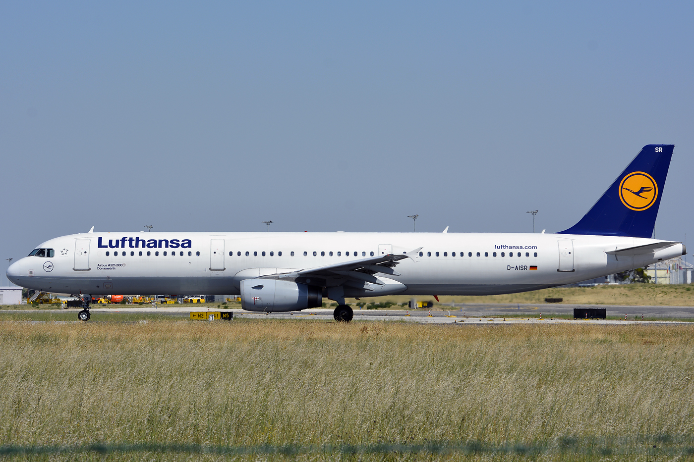 D-AISR · Airbus A321-231 · (LIS / LPPT)