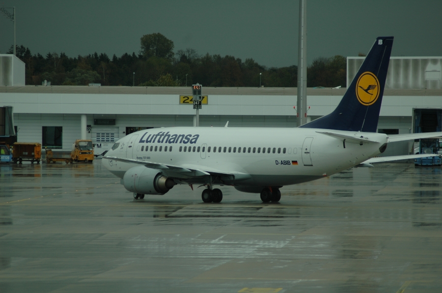 D-ABIB · Boeing 737-530 · (MUC / EDDM)