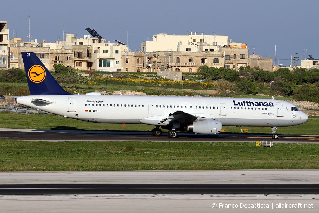 D-AIDB · Airbus A321-231 · (MLA / LMML)