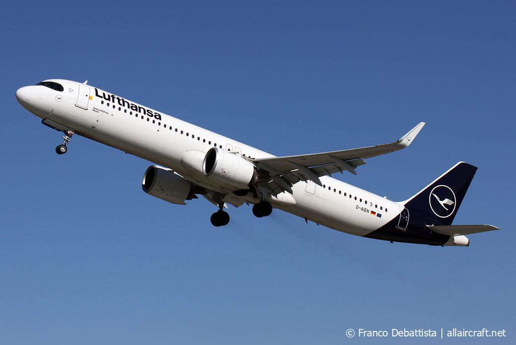 D-AIEN · Airbus A321-271NX · (MLA / LMML)