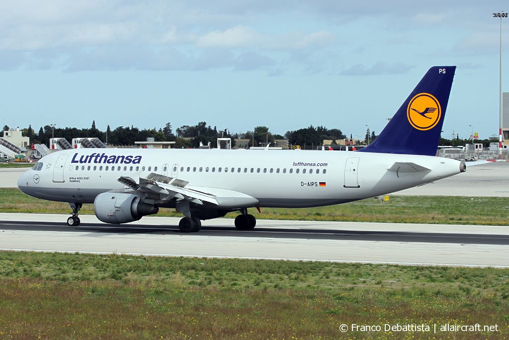 D-AIPS · Airbus A320-211 · (MLA / LMML)