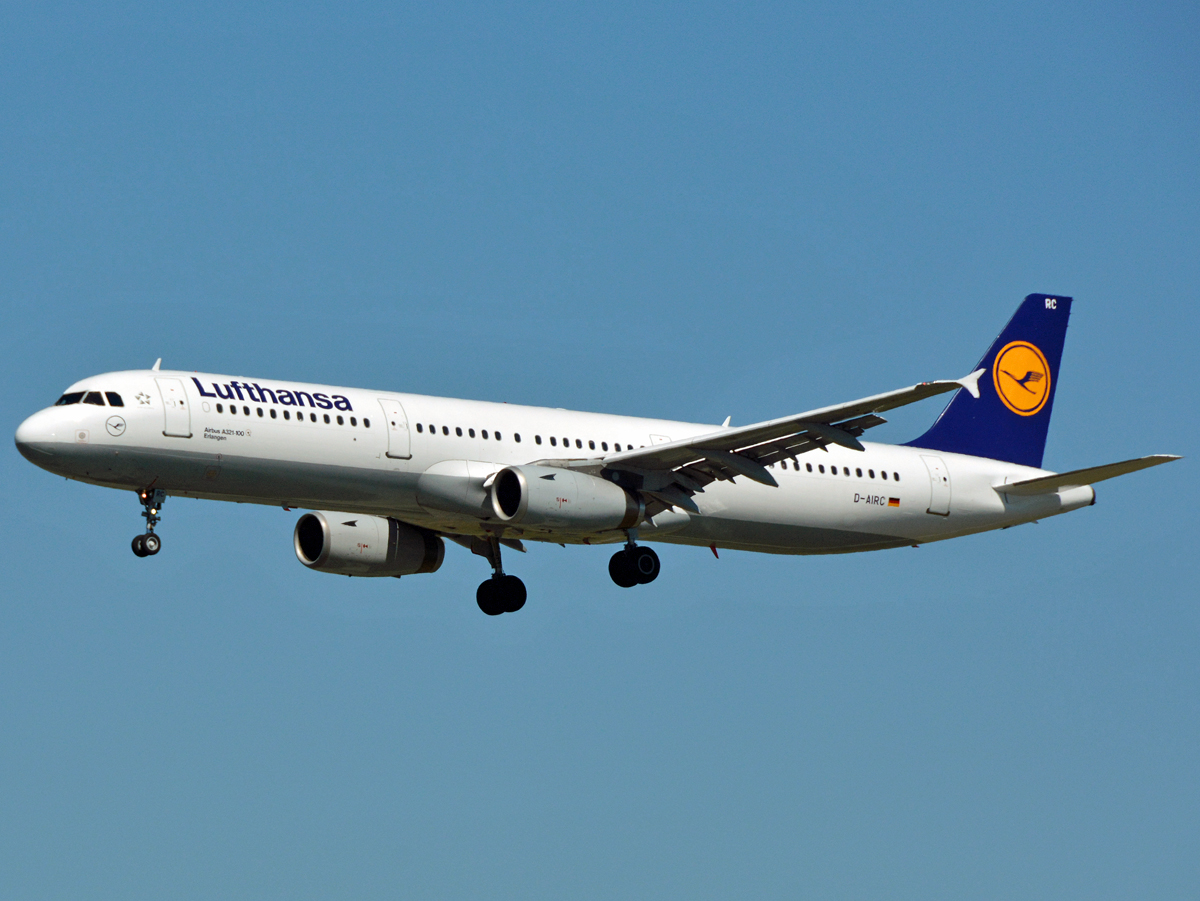 D-AIRC · Airbus A321-131 · (CPH / EKCH)