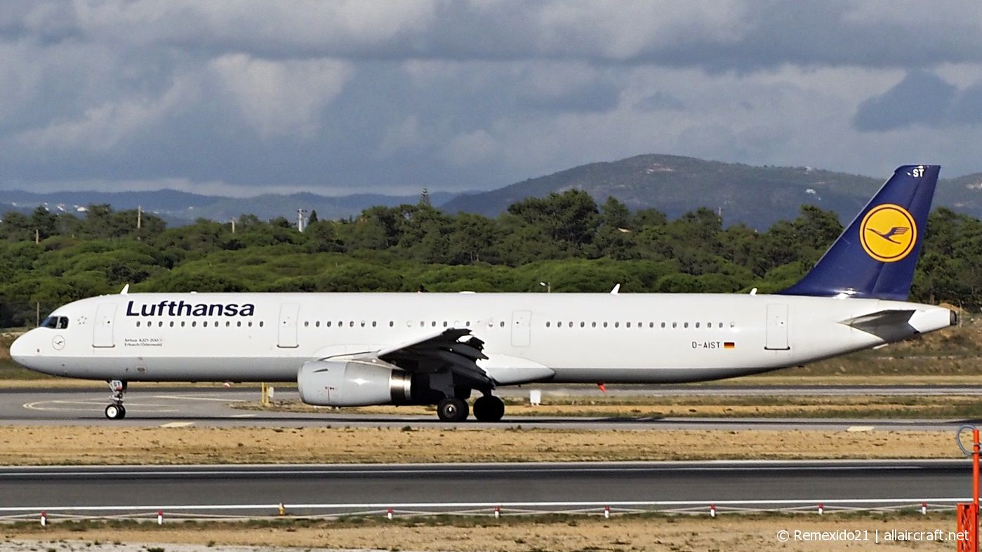 D-AIST · Airbus A321-231 · (FAO / LPFR)