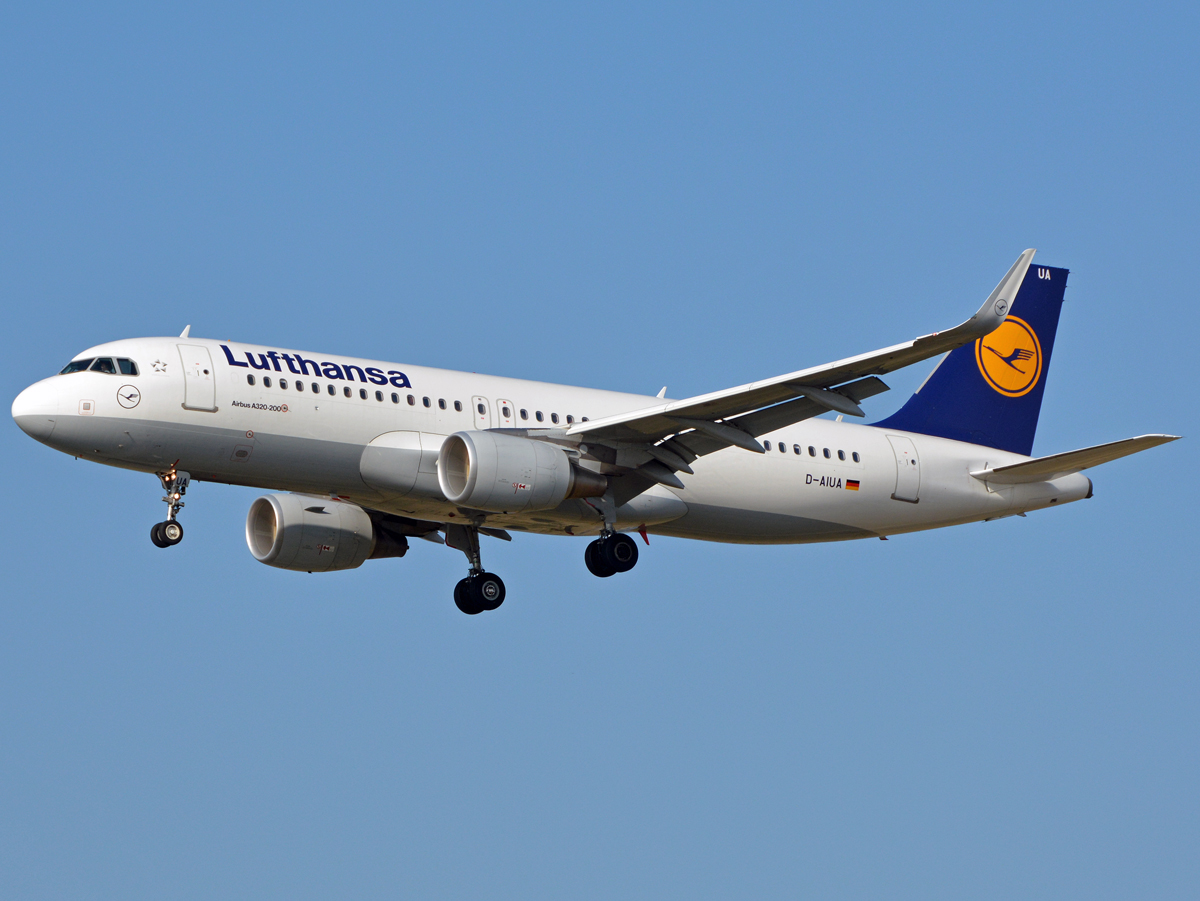 D-AIUA · Airbus A320-214 · (CPH / EKCH)