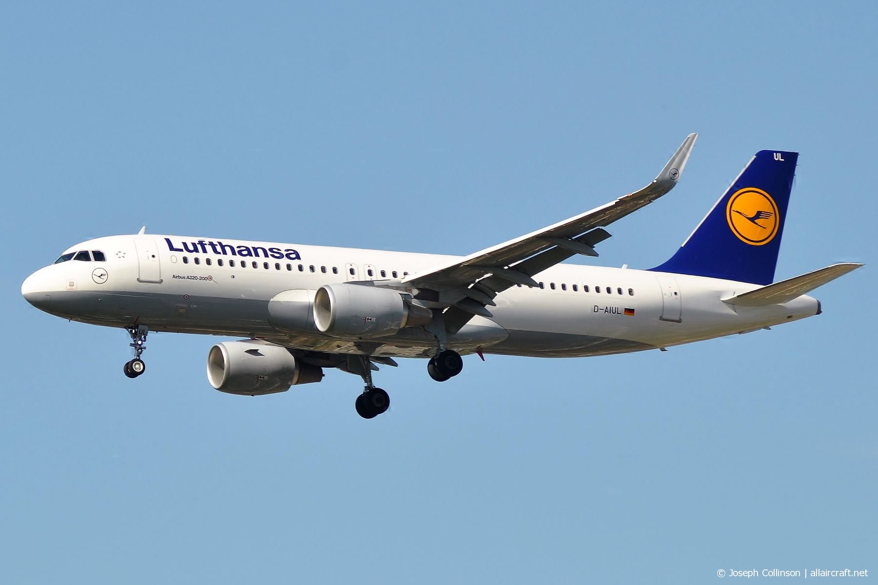 D-AIUL · Airbus A320-214(WL) · (LHR / EGLL)
