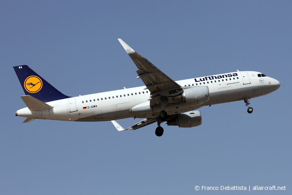 D-AIWA · Airbus A320-214(WL) · (MLA / LMML)