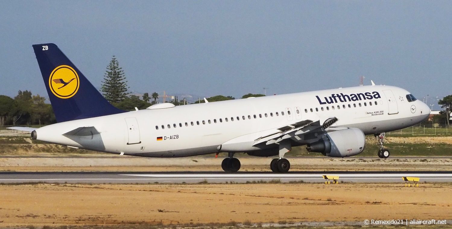 D-AIZB · Airbus A320-214 · (FAO/LPFR)
