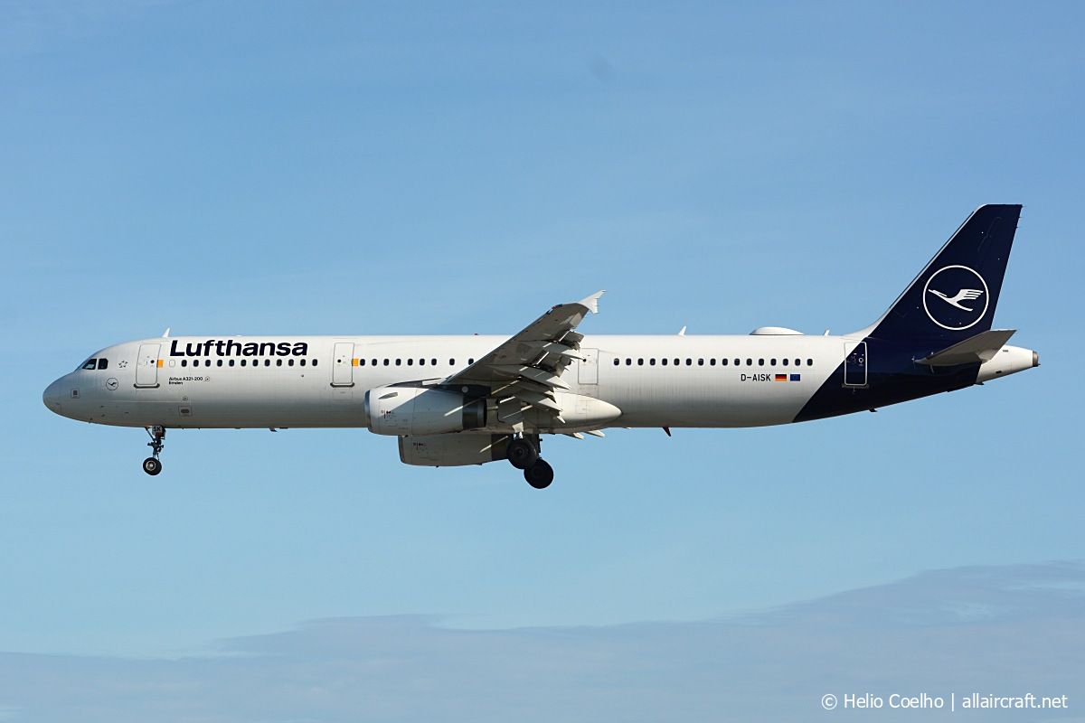 D-AISK · Airbus A321-231 · (LIS / LPPT)