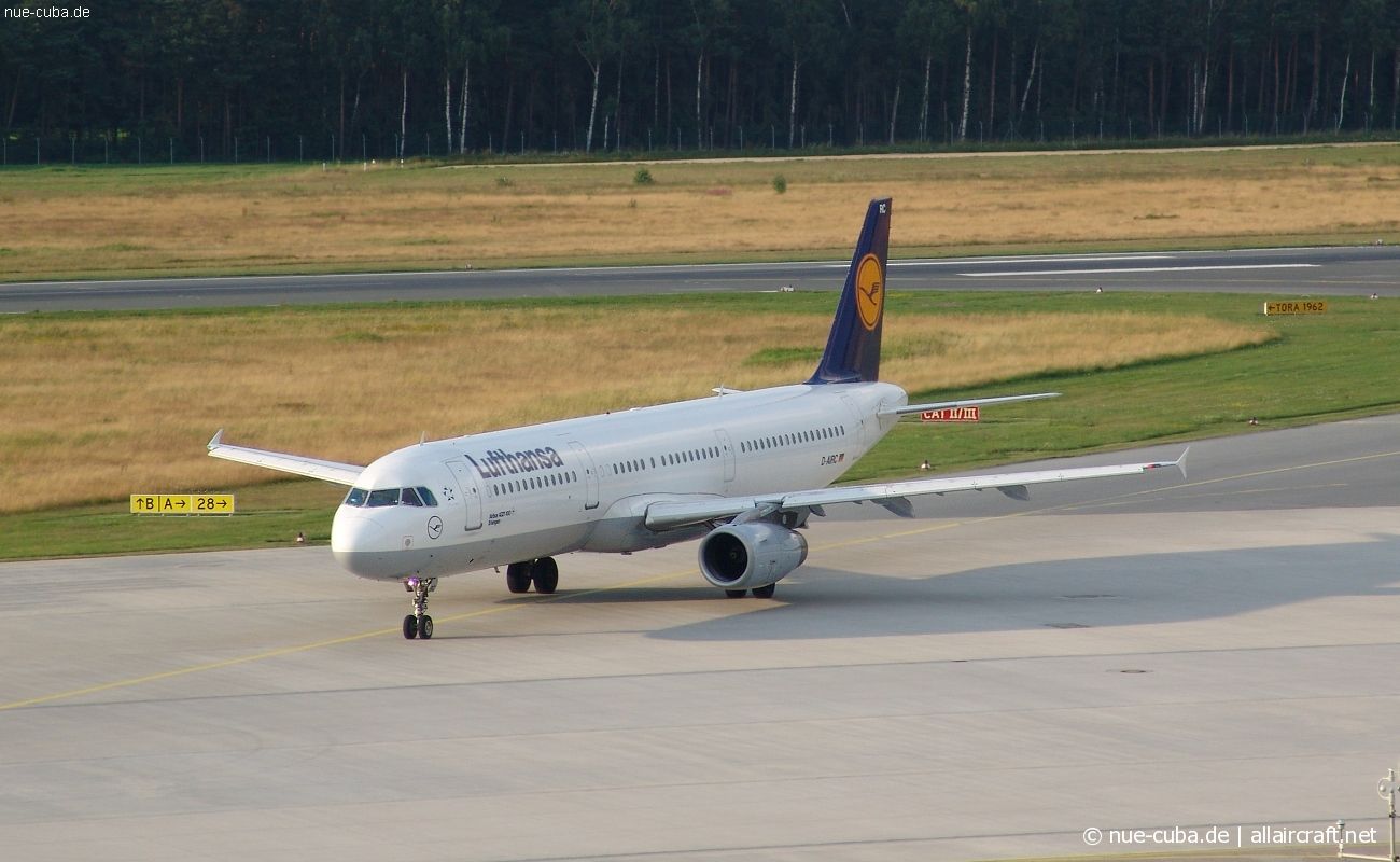 D-AIRC · Airbus A321-131 · (MUC / EDDM)