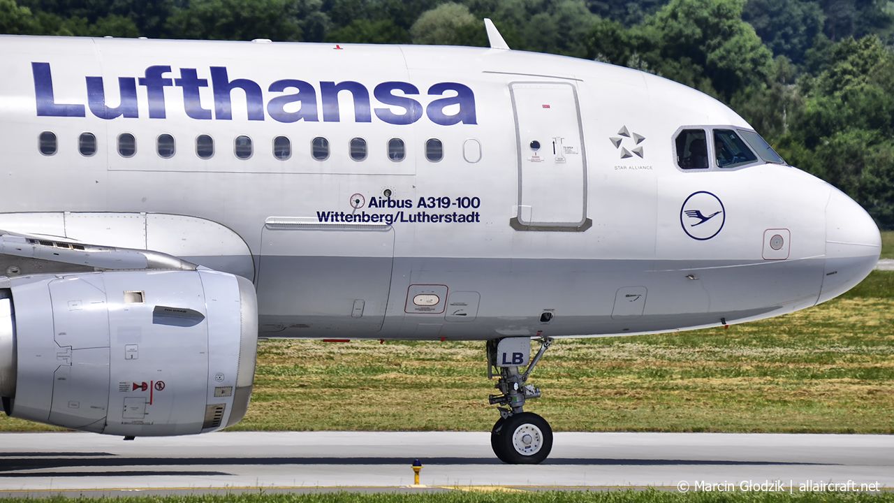 D-AILB · Airbus A319-114 · (KRK / EPKK)
