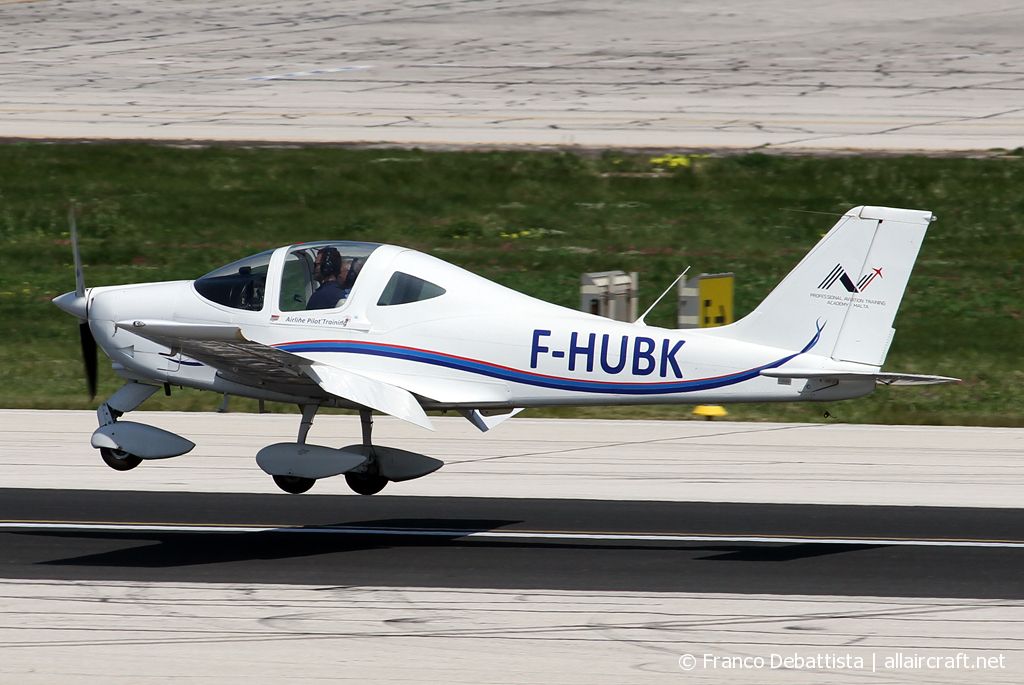 F-HUBK · Tecnam P2002JF Sierra · (MLA / LMML)