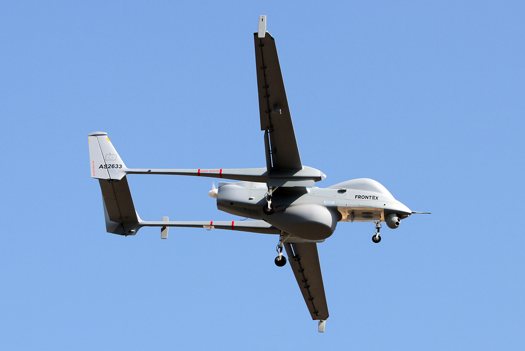 AS2633 · IAI Heron 1 · MLA / LMML