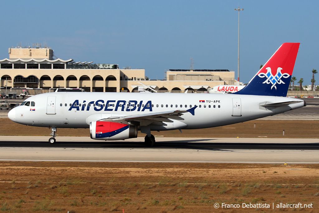 YU-APK · Airbus A319-132 · (MLA / LMML)