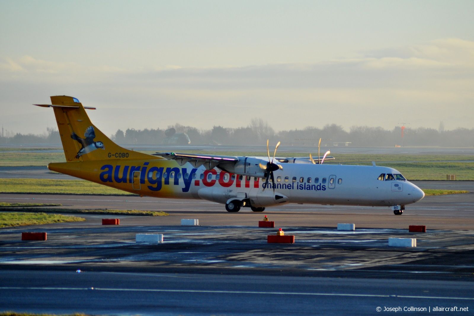 G-COBO · ATR-72-500 · (MAN / EGCC)