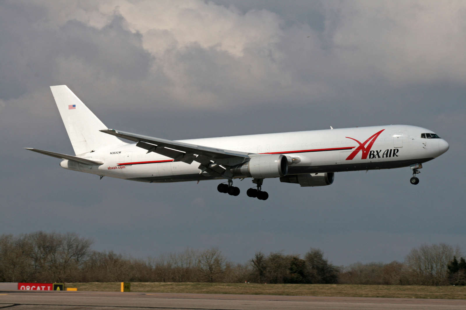N363CM · Boeing 767-338/ER(BDSF) · (BZZ / EGVN)